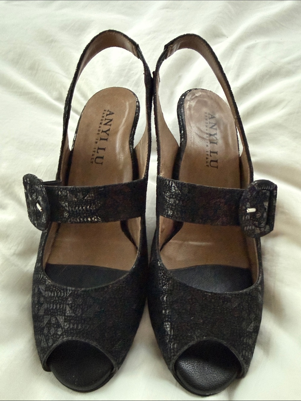 Anyi Lu Black Textured Peep-Toe Slingbacks